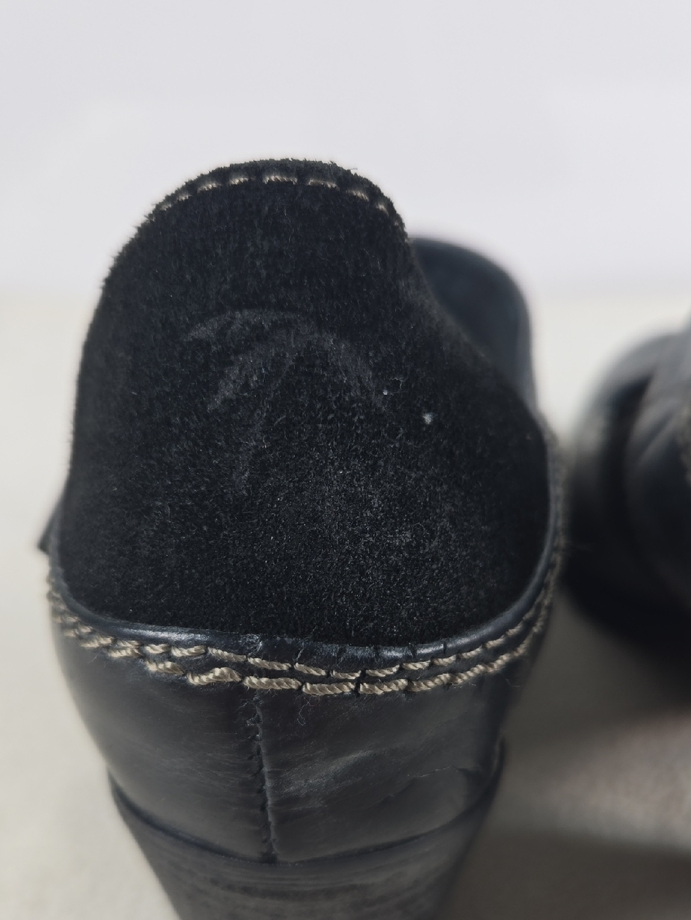 Dromedaris Black Mary Jane Heels with Strap - Picture 10 of 11